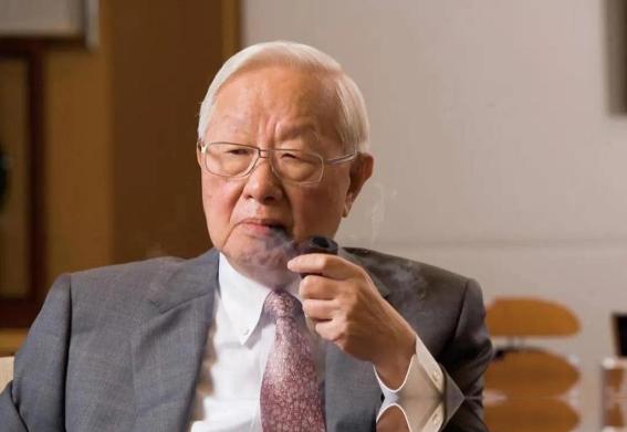 台积电创始人张忠谋，受访时曾再次语出惊人：“我真的认为，我的国家——美国，仍然是
