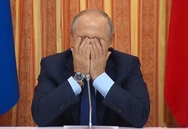 果然中俄相亲相爱关系不如俄印打一巴掌给个甜枣的关系稳定。中俄一直宣称对外属于合作