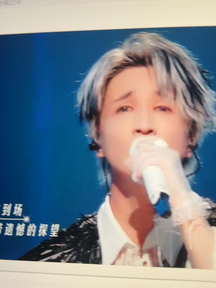 听完《歌手》再追《天赐的声音》，我只想说一句：天赐就是来给我洗耳朵的！
第一首薛