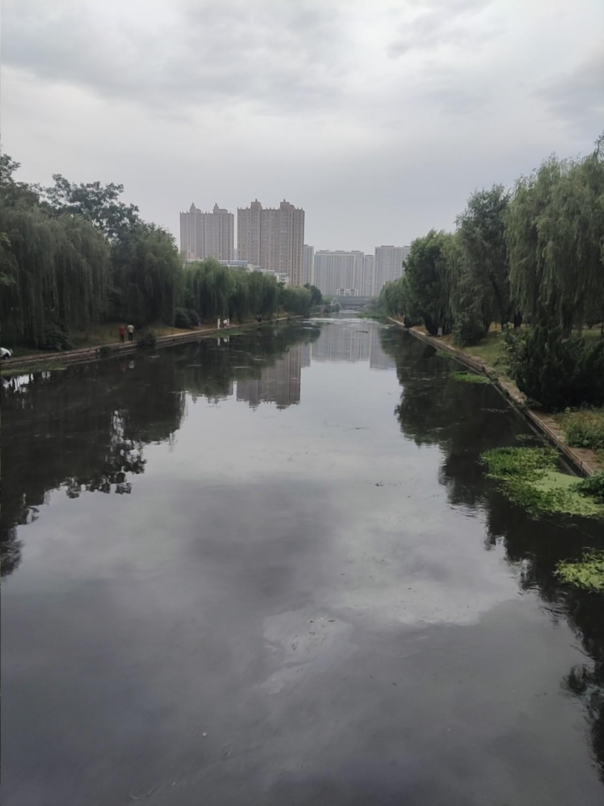 菲律宾最近疯了吗？
越来越强硬，挑衅越来越升级，口出狂言，不再克制，你不克制你能