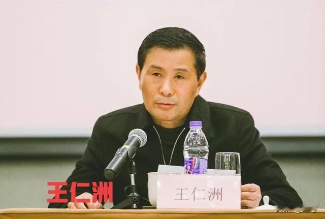 退休近十年仍主动投案！十五五开局，反腐从来不是一阵风，而是四季清风
 
4月17