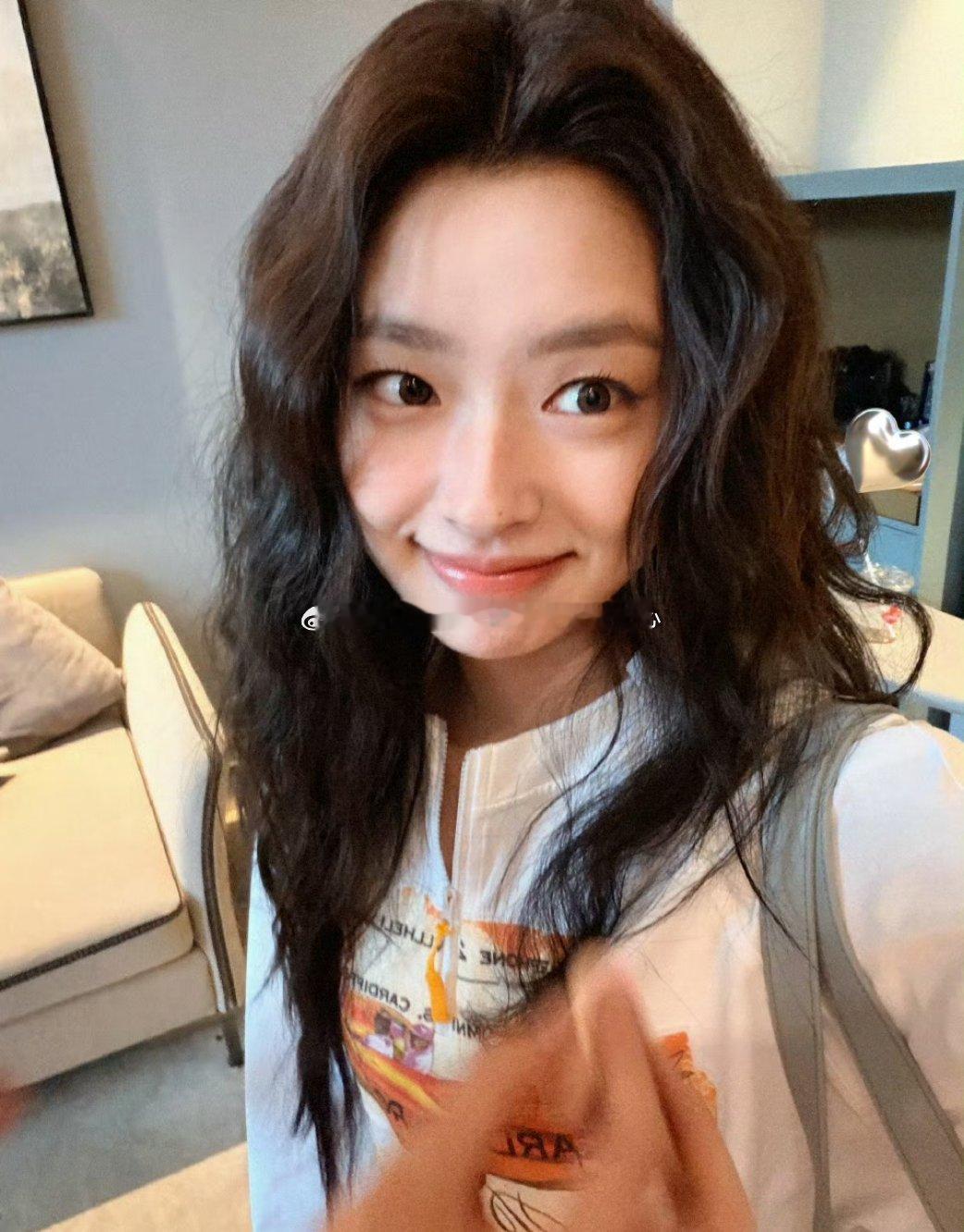 徐若晗拍的沈月一沫真挚的情话徐若晗拍的沈月！一沫真挚的情话