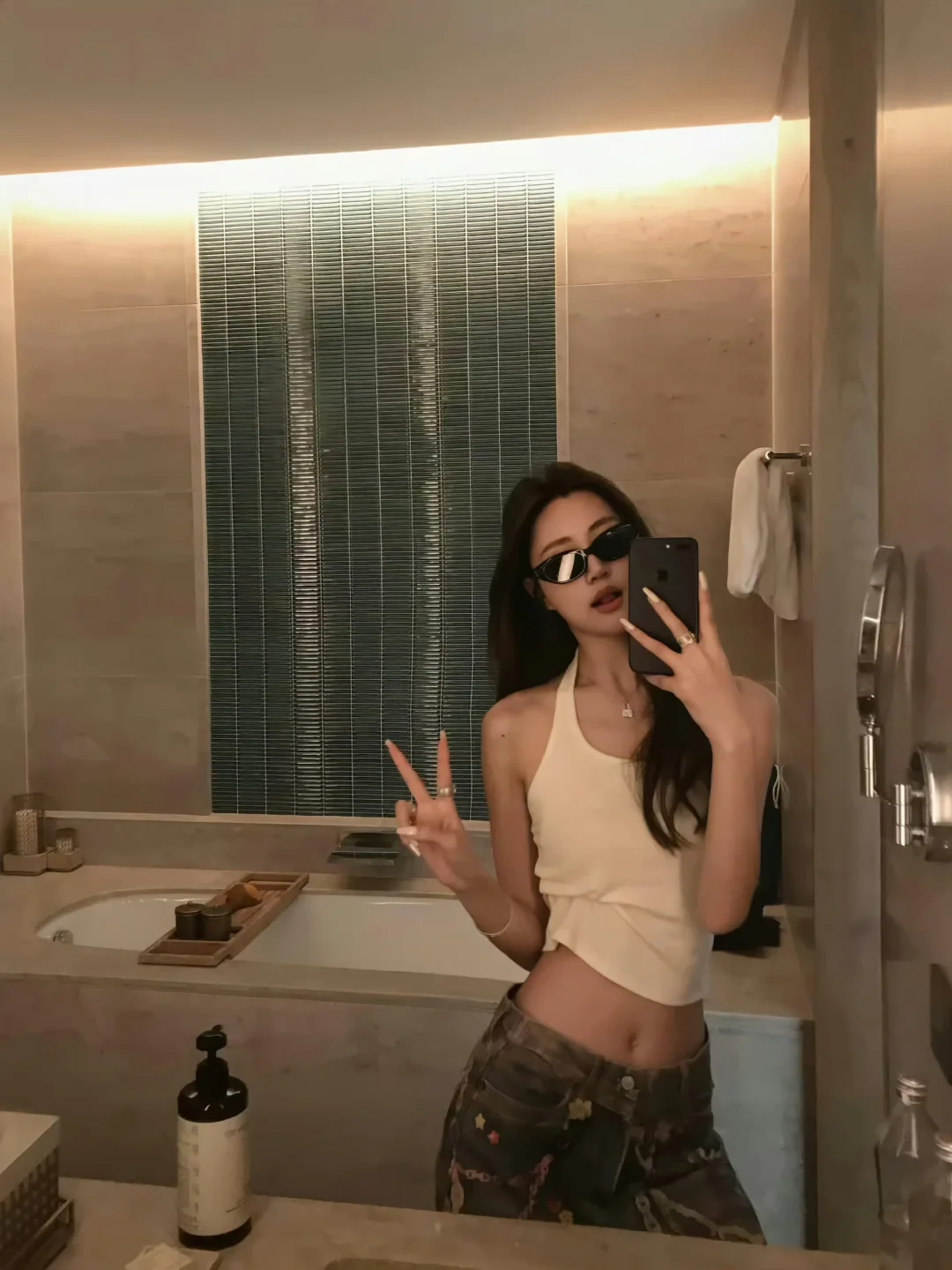 风象星座承认吧 其实你心里根本没有爱谁 陪着你你就爱谁 你要的是一个精...
