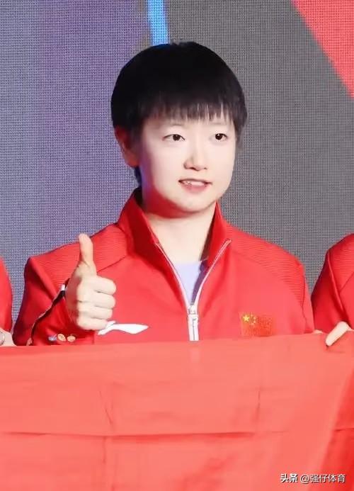 国乒在伦敦世乒赛上演双线卫冕，太燃了！🔥

男团豪取12连冠——从2001年大