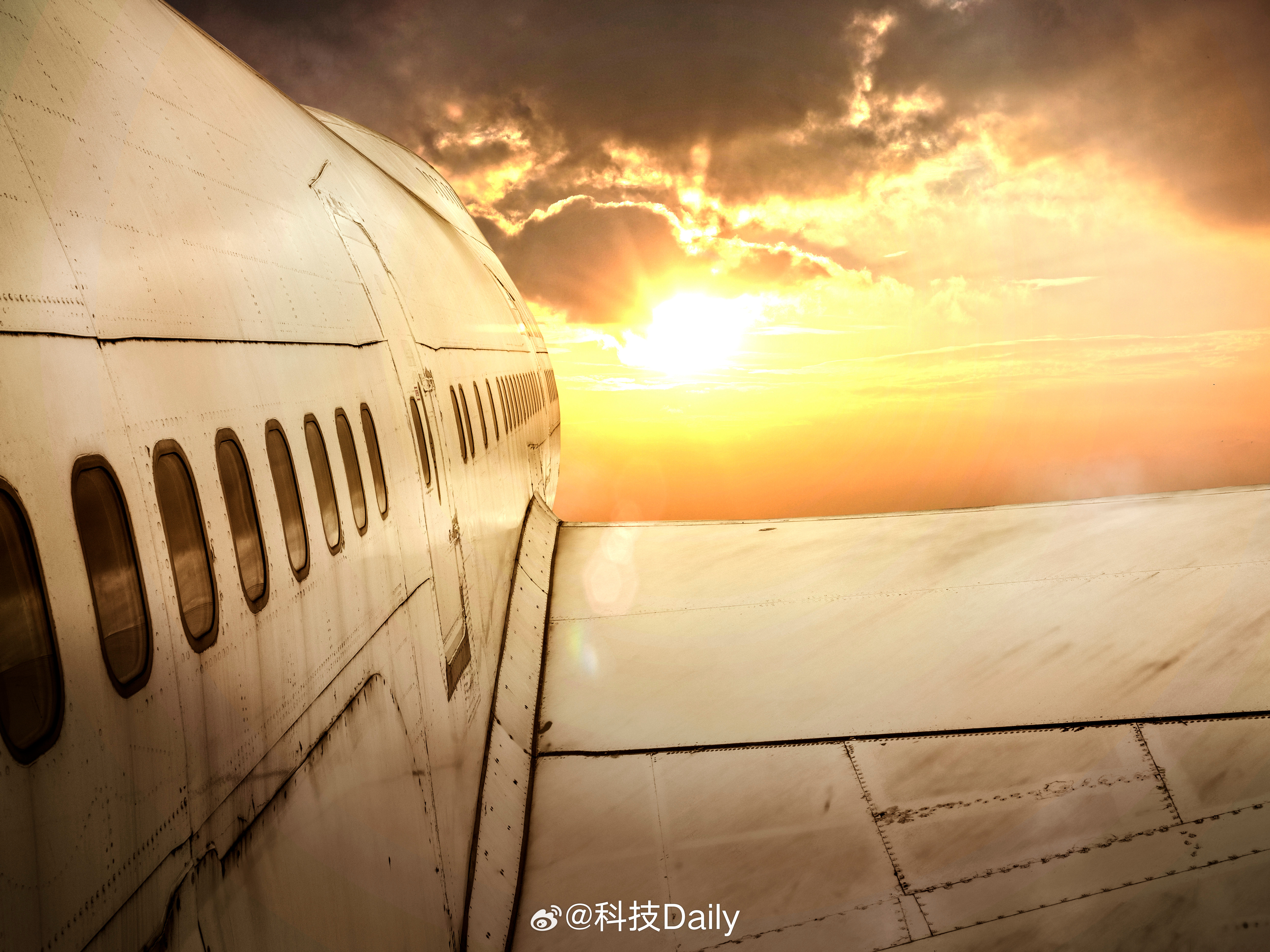 未来的廉价航空 我真的太讨厌廉价航空了，之前票价也没便宜多少，然后临安检之前把我