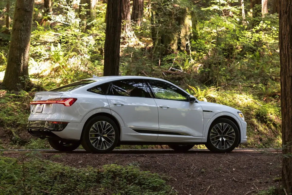 奥迪Q8 Sportback e-tron 