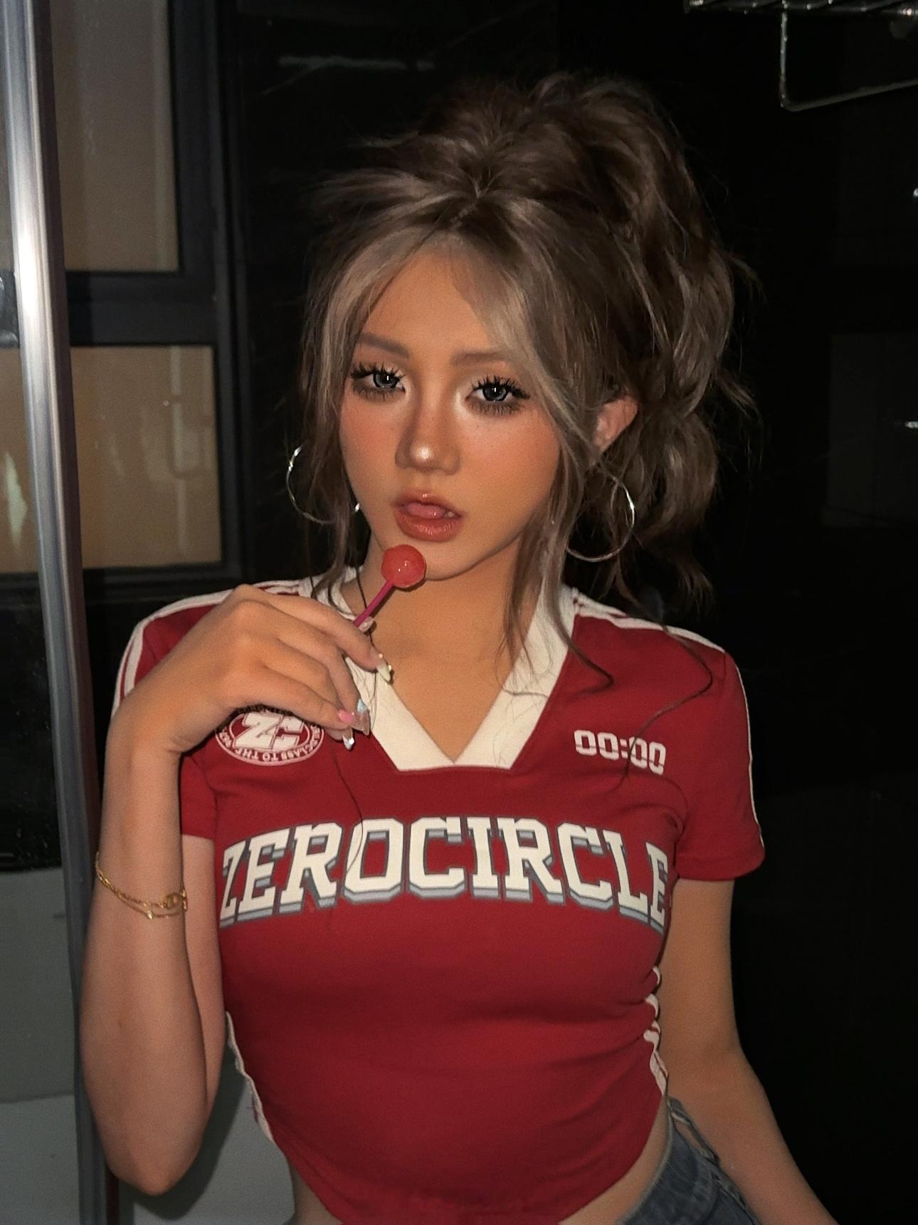 黑皮辣妹 ​​​