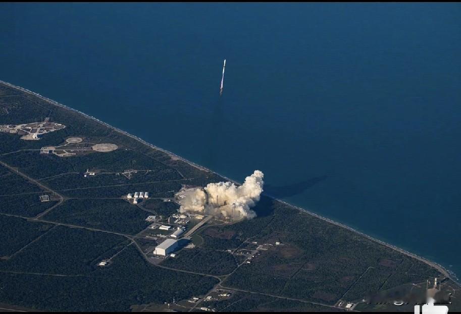 北京时间2025年11月14日4时55分1秒（美国东部时间11月13日15时55