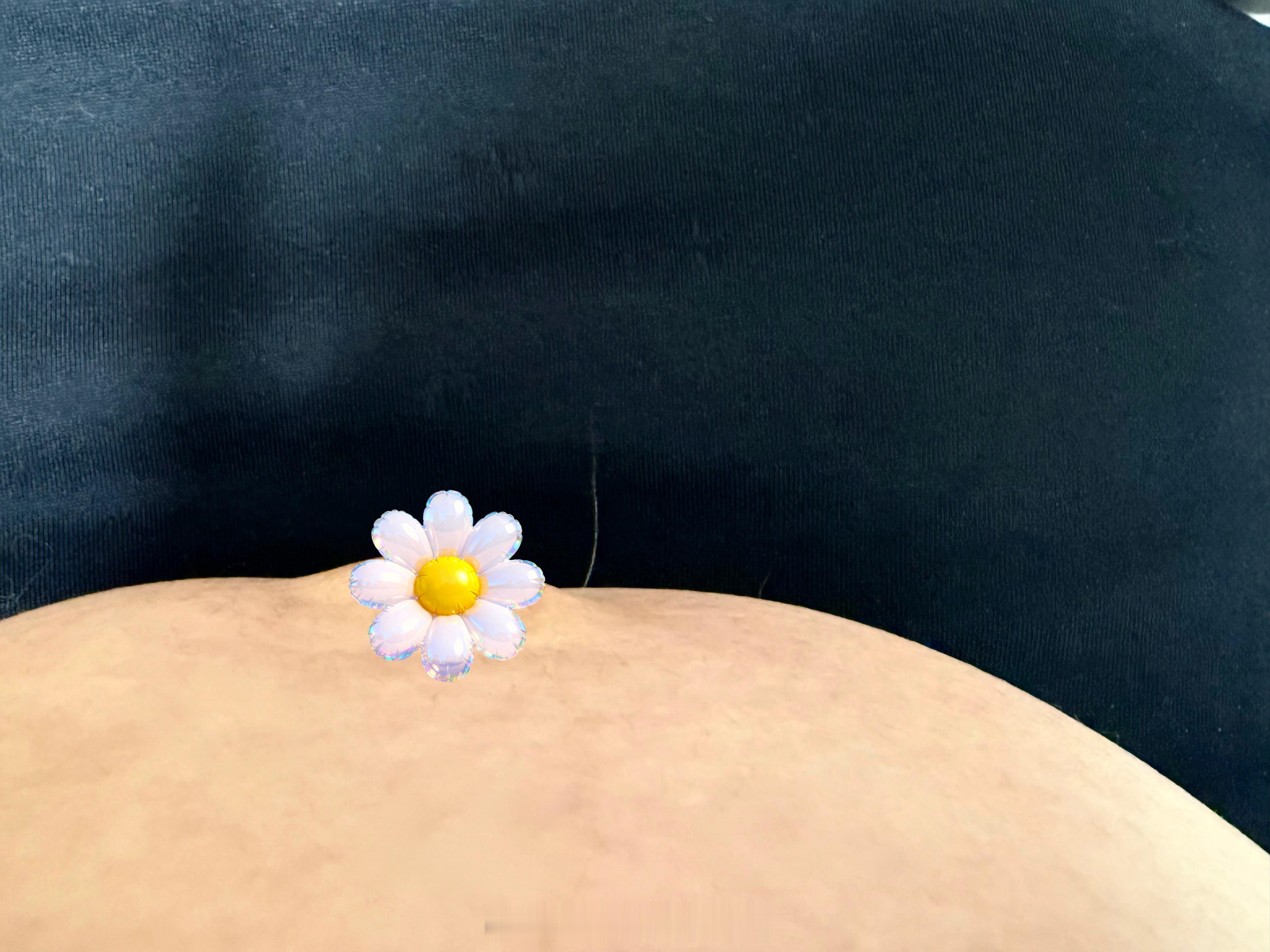 肚子上长了一根白毛～ 
