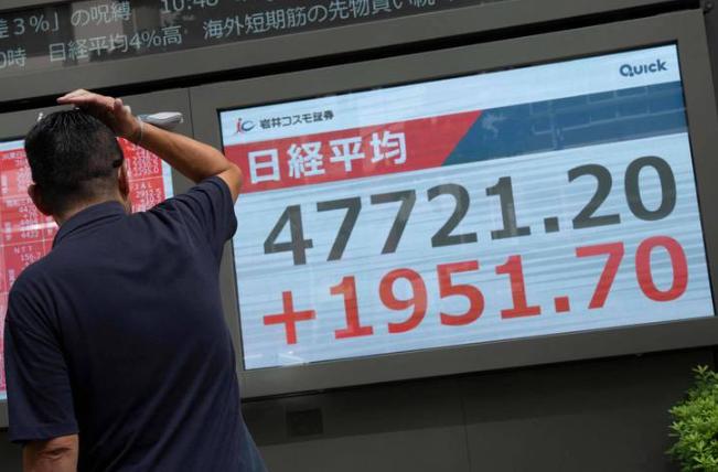好大哥背刺？日元逼近160，加息概率飙到99%！美国逼得日本“只许自残、不许自救