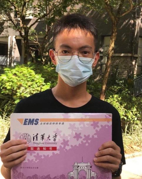 他因沉迷游戏被北大劝退！父母绝望，亲友嘲弄，不曾想到，2020年他复读考了712