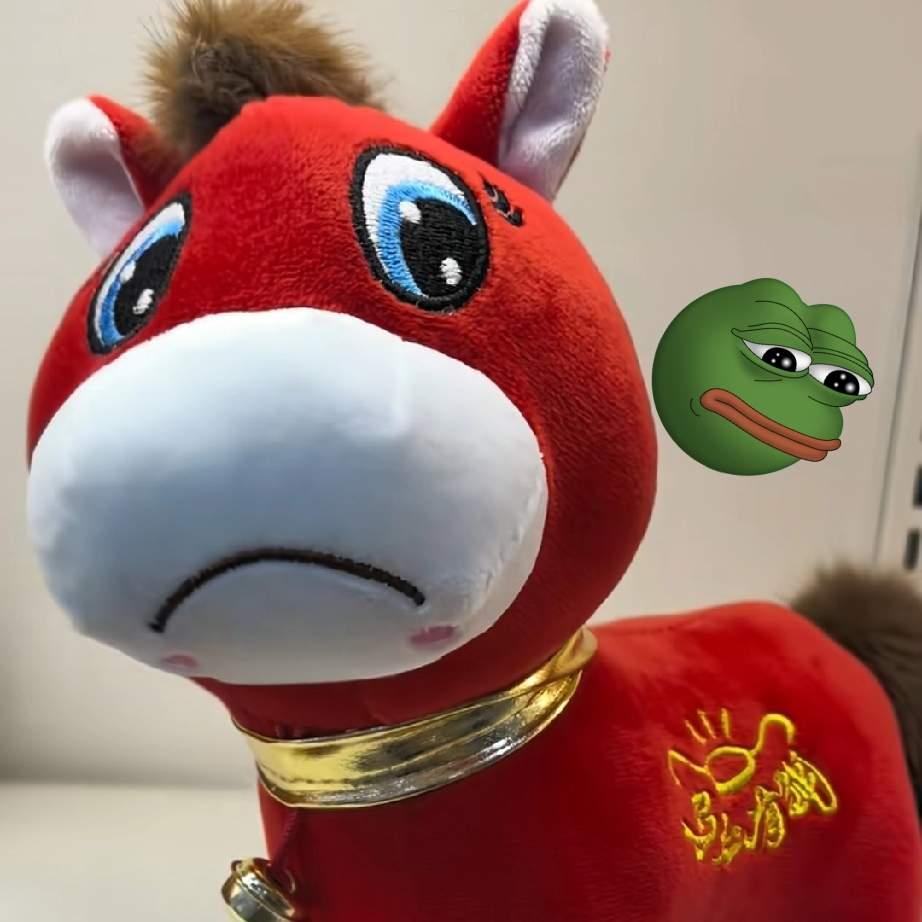 今天的股民，就像这个哭哭马一样，嘴巴是弯着向下的。
散户想赚钱，太难了。赶紧跑吧