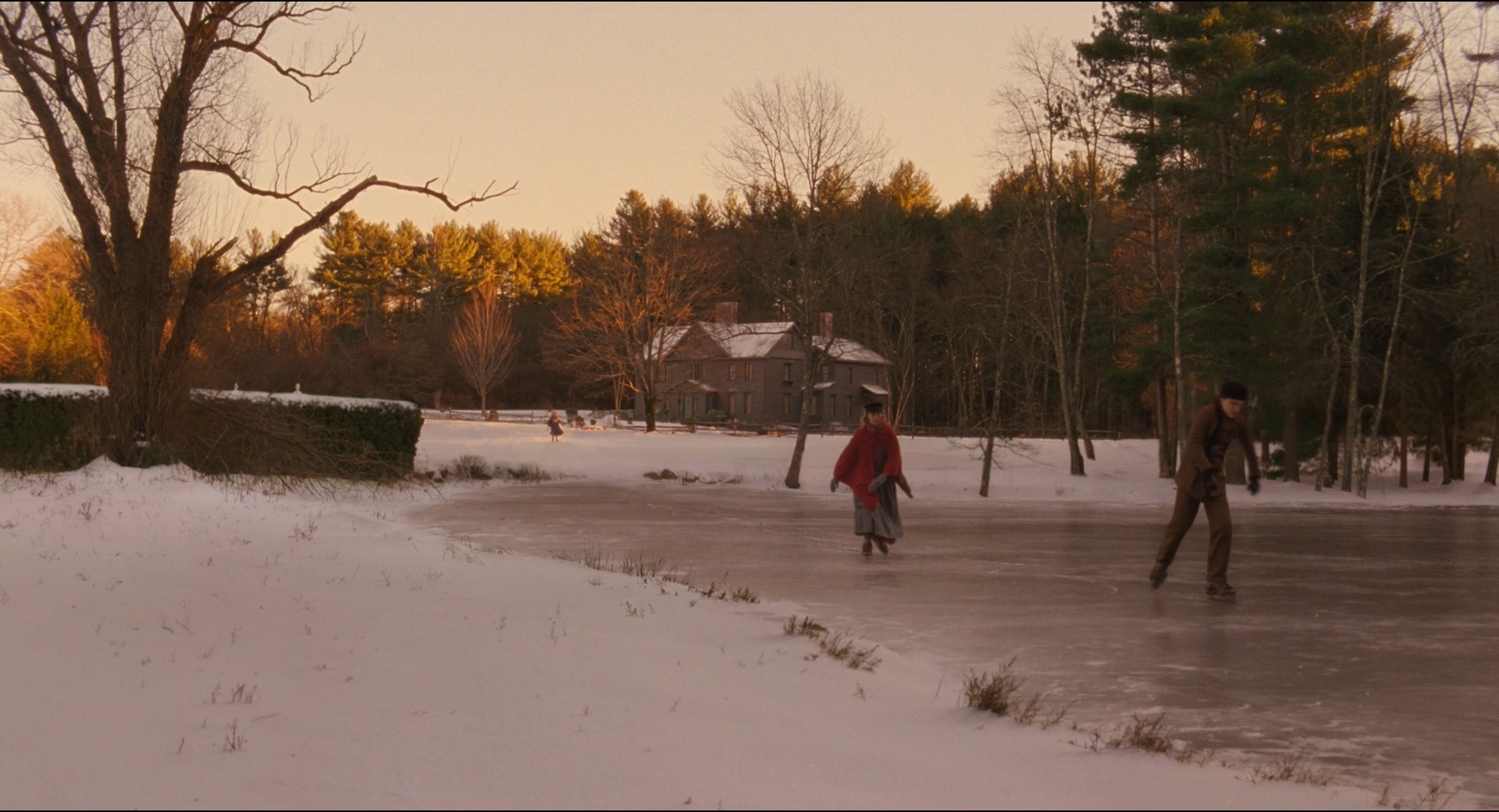 电影中的光影与构图 《小妇人》（2019）导演：格蕾塔·葛韦格远景与空境盛夏绿荫