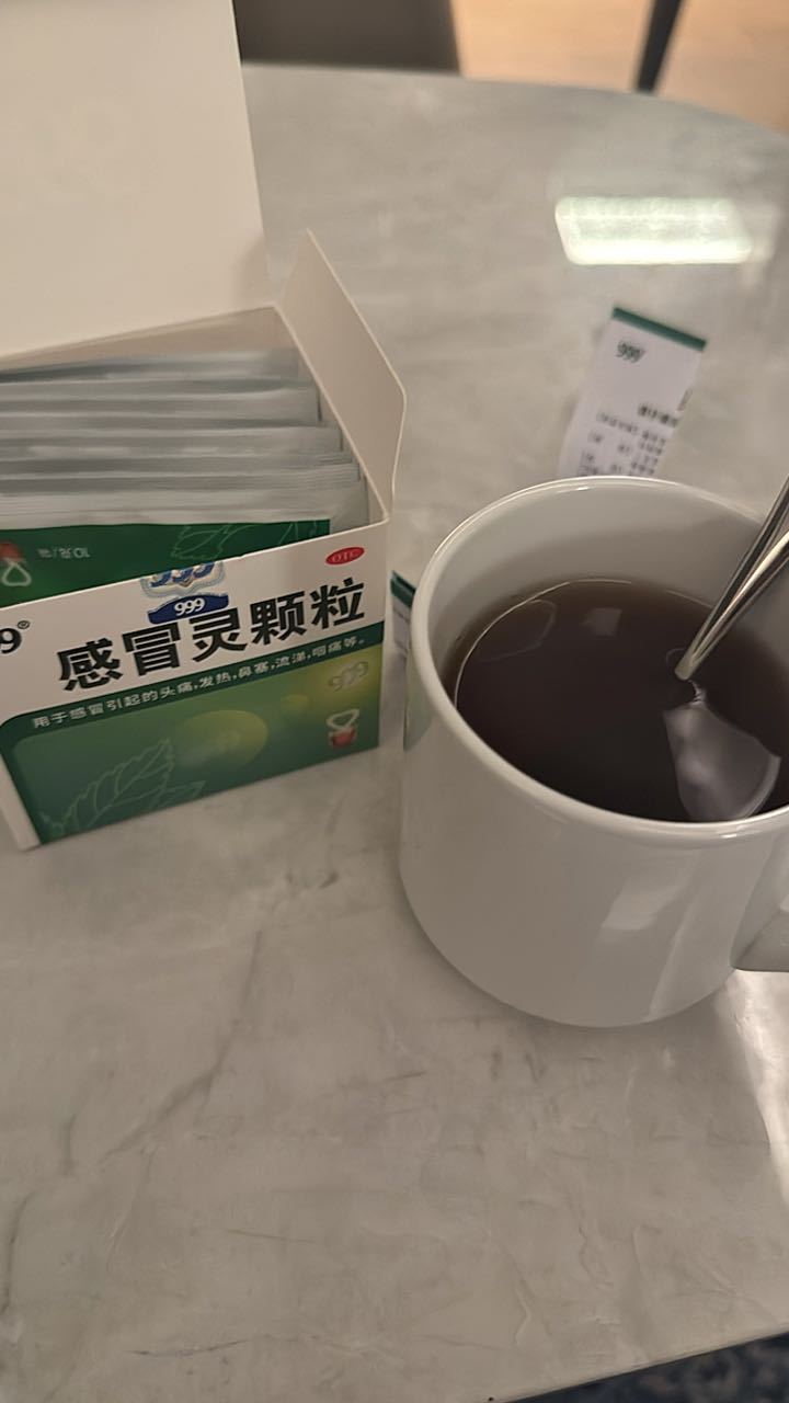 终究还是没扛住。 