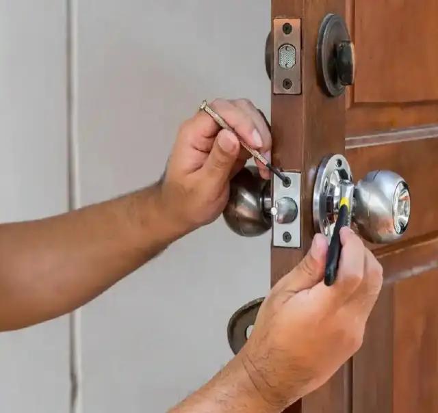 北京，男房东单某，于2022年初将房子租给女房客白某，到2024年6月，单某长时