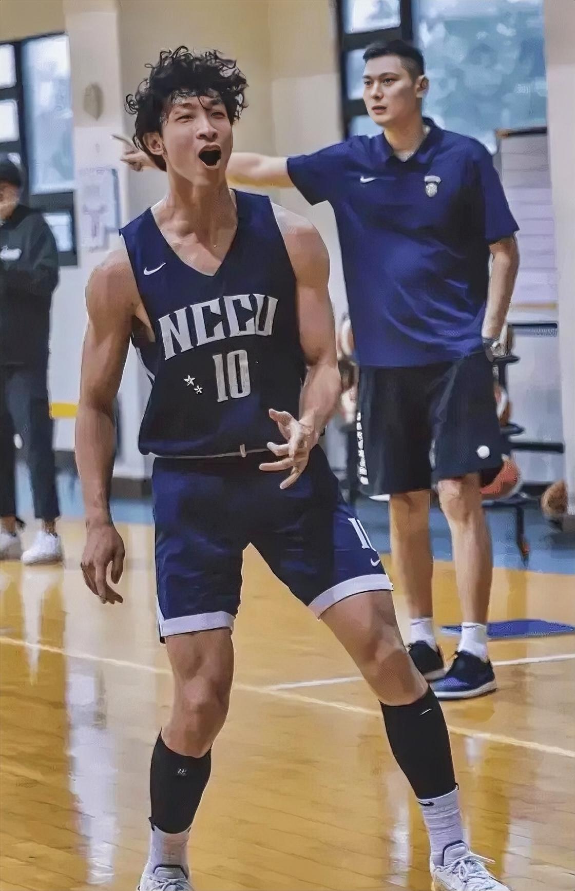 加上这位CBA2026年状元郎，中国台北的后卫配置已经抛离中国男篮一段距离了！