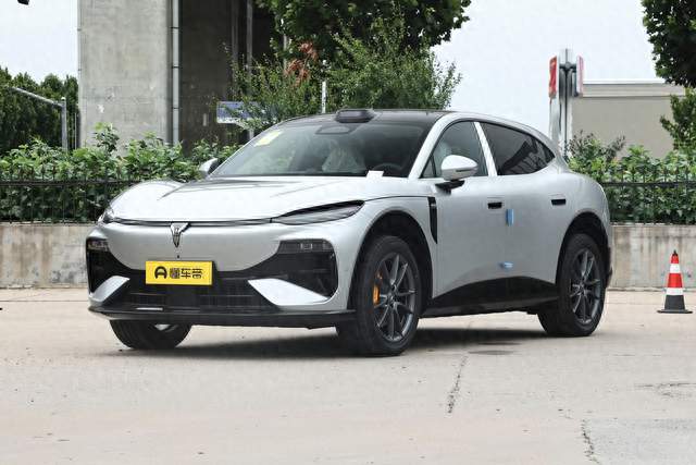 全能家用纯电SUV！深度试驾2026款岚图追光S后驱Ultra