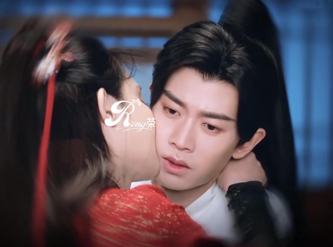 我不管我也哭我也要贴脸rua陛下 