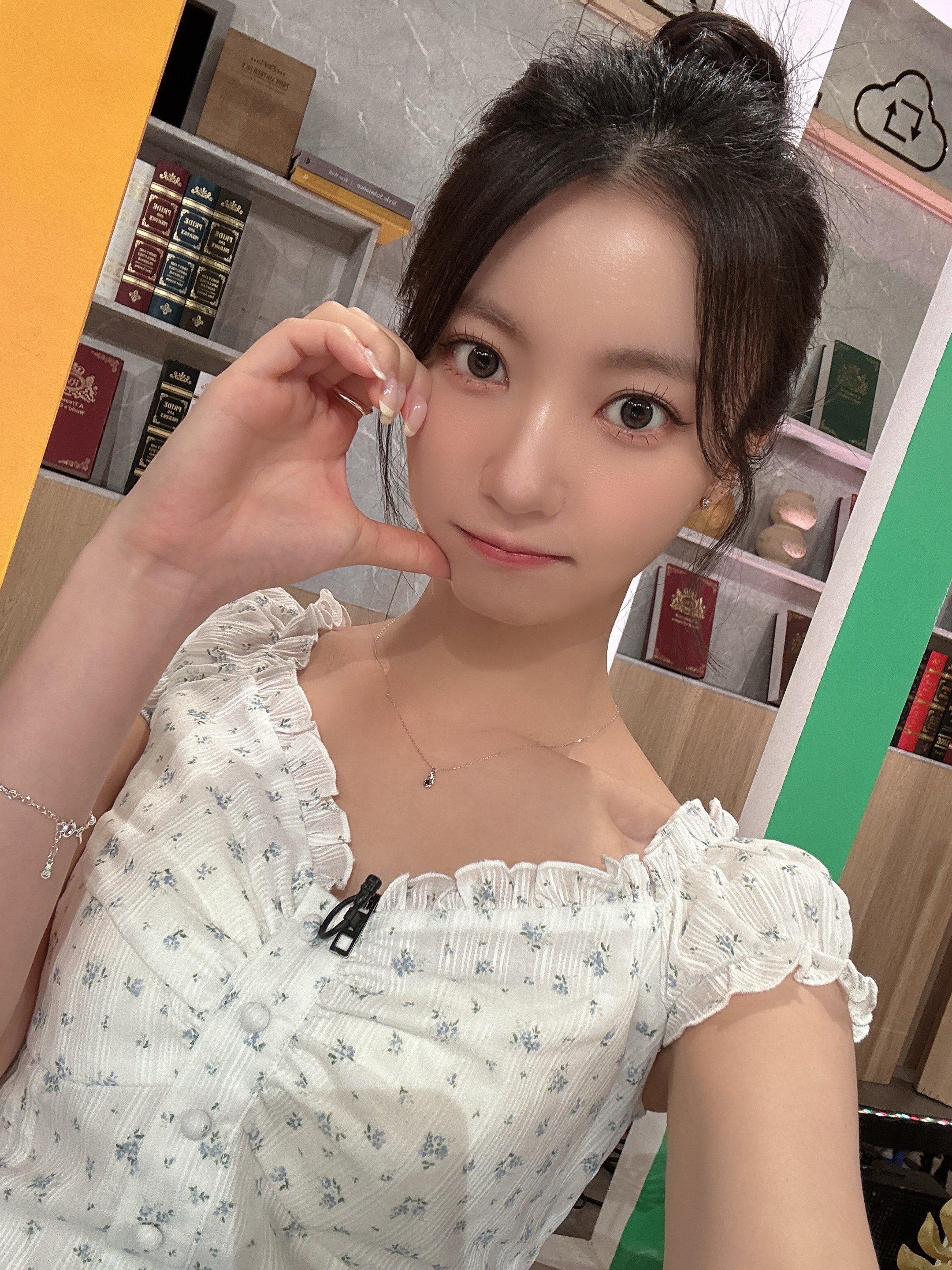 裴有彬🦌裵洧彬260830 OHMYGIRL 更新X洧彬相关「[OHMYAir