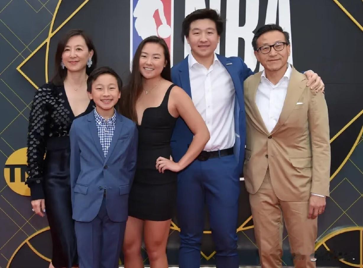 蔡崇信夫妇离婚太突然！950亿财产处理方式让人意外！

8月1日，阿里巴巴董事会