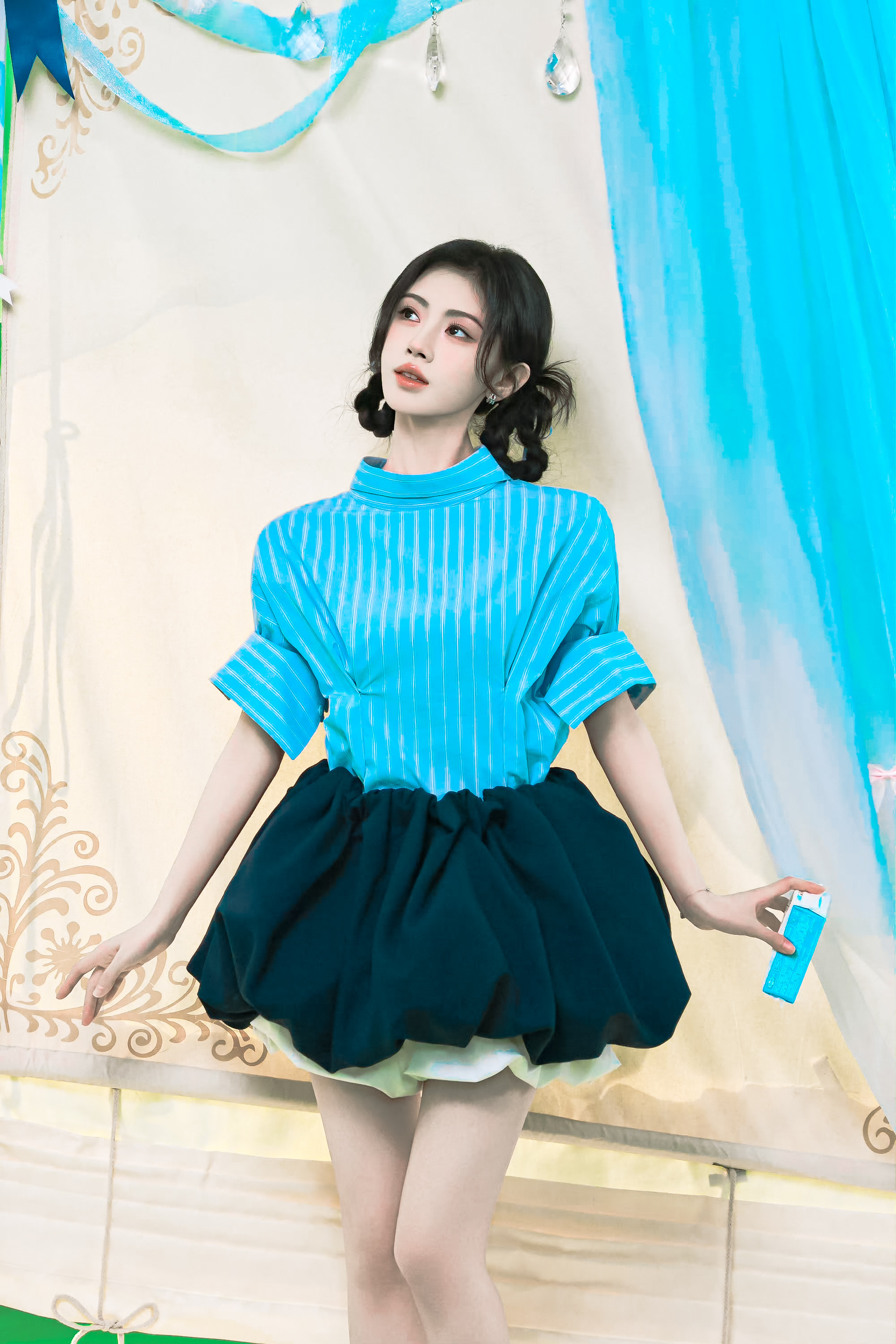 温柔女性鞠婧祎凸凸棉品牌全球代言人