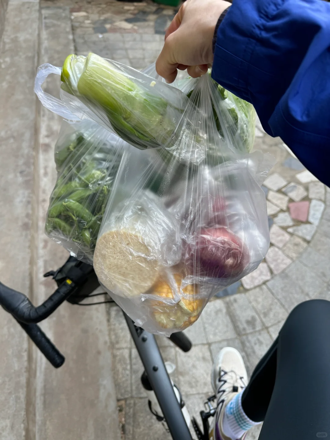 都知道姐会做饭，还不知道姐骑车也很厉害吧