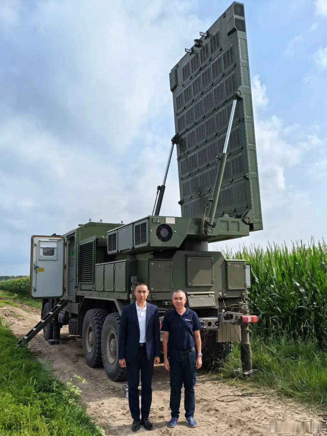 泰国在黑龙江齐齐哈尔进行反炮兵雷达的接收泰国虽然和柬埔寨冲突，但实际上最大的对手