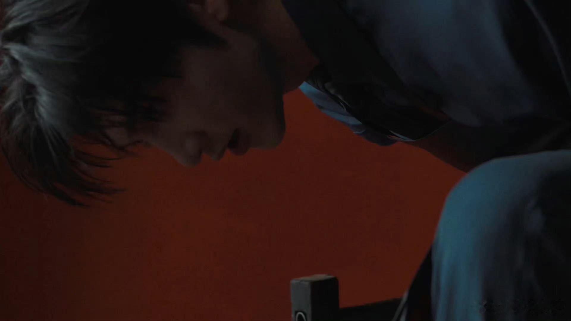 没认出来这是陈哲远陈哲远顶着初恋脸做疯批 陈哲远这组时尚大片太颠覆，软萌初恋脸配