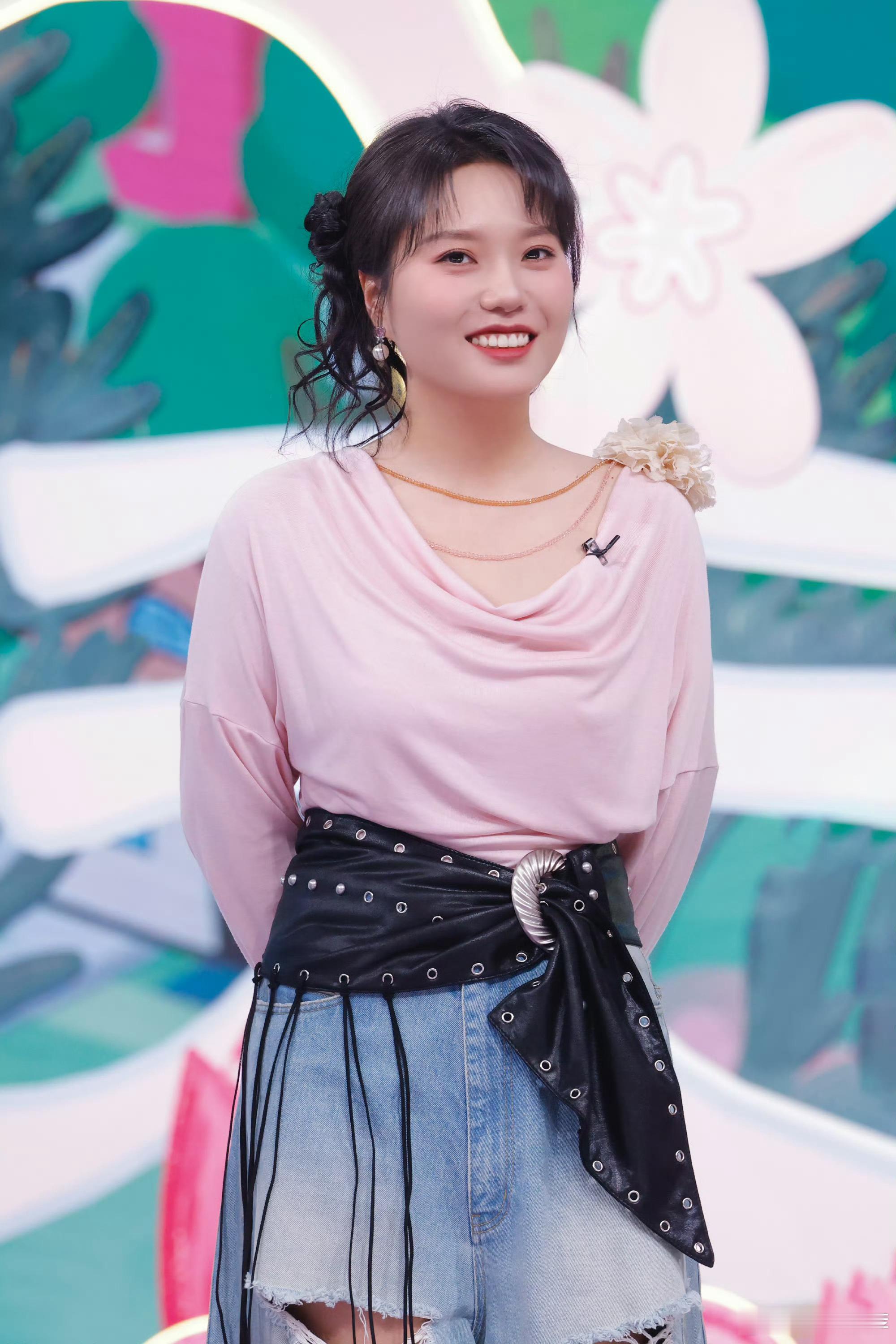 娱乐圈业务能力越差业务能力越强今夜喜友秀 反复咀嚼李雪琴这段话，句句说到心坎里，