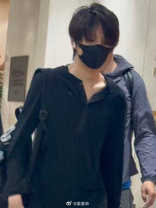 该说不说 这件衣服真的很王橹杰 