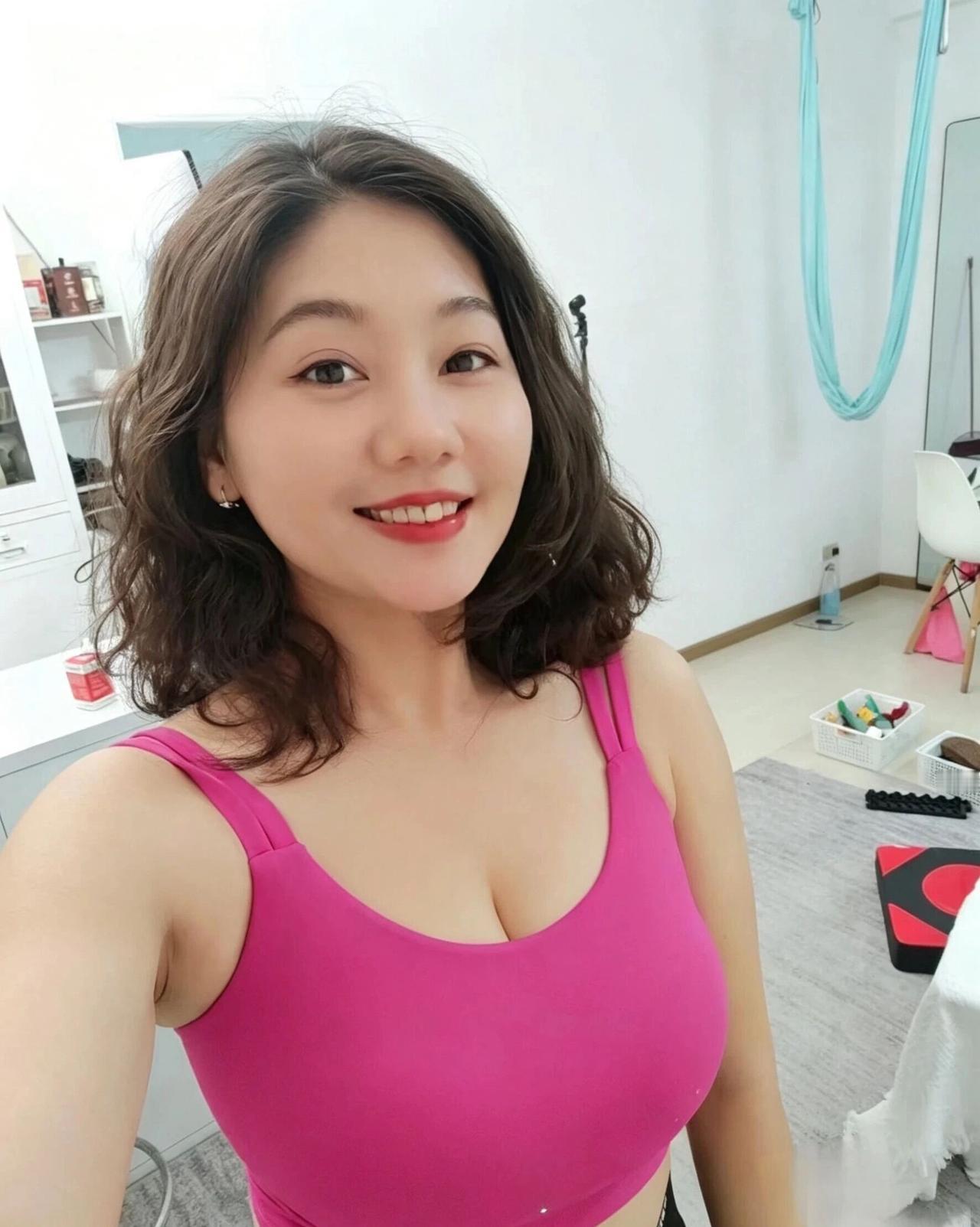 越努力越幸运，加油

生活从没有无缘无故的好运，所有看似水到渠成的幸运，背后都是