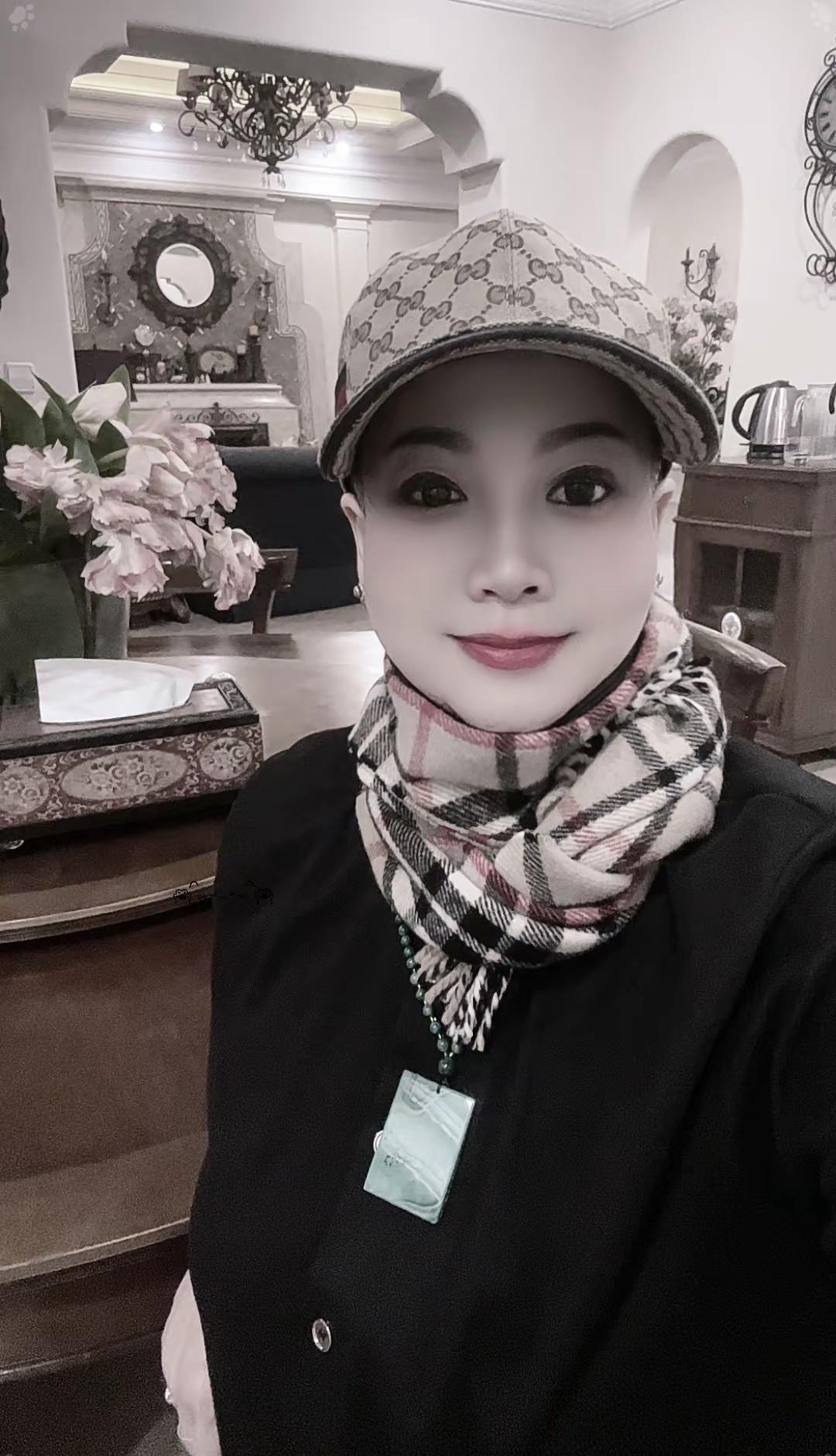 静心看世界，放下执念浅笑安然，一切都是最好的安排！💕🙏