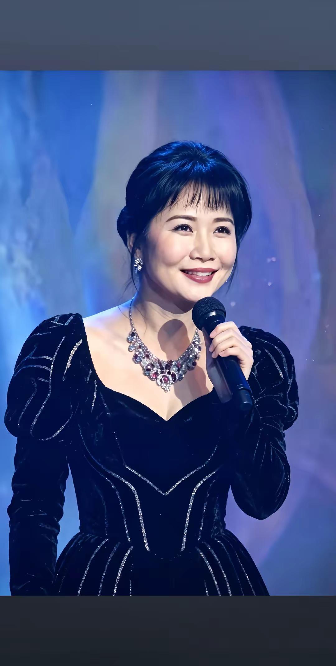 李娜嫂子一代歌后[赞]至今无人超越……