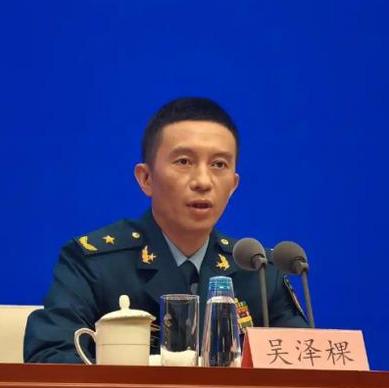九三阅兵即将举行，可令人意外的是，国务院官宣了一个前所未有的消息，不是说装备，也