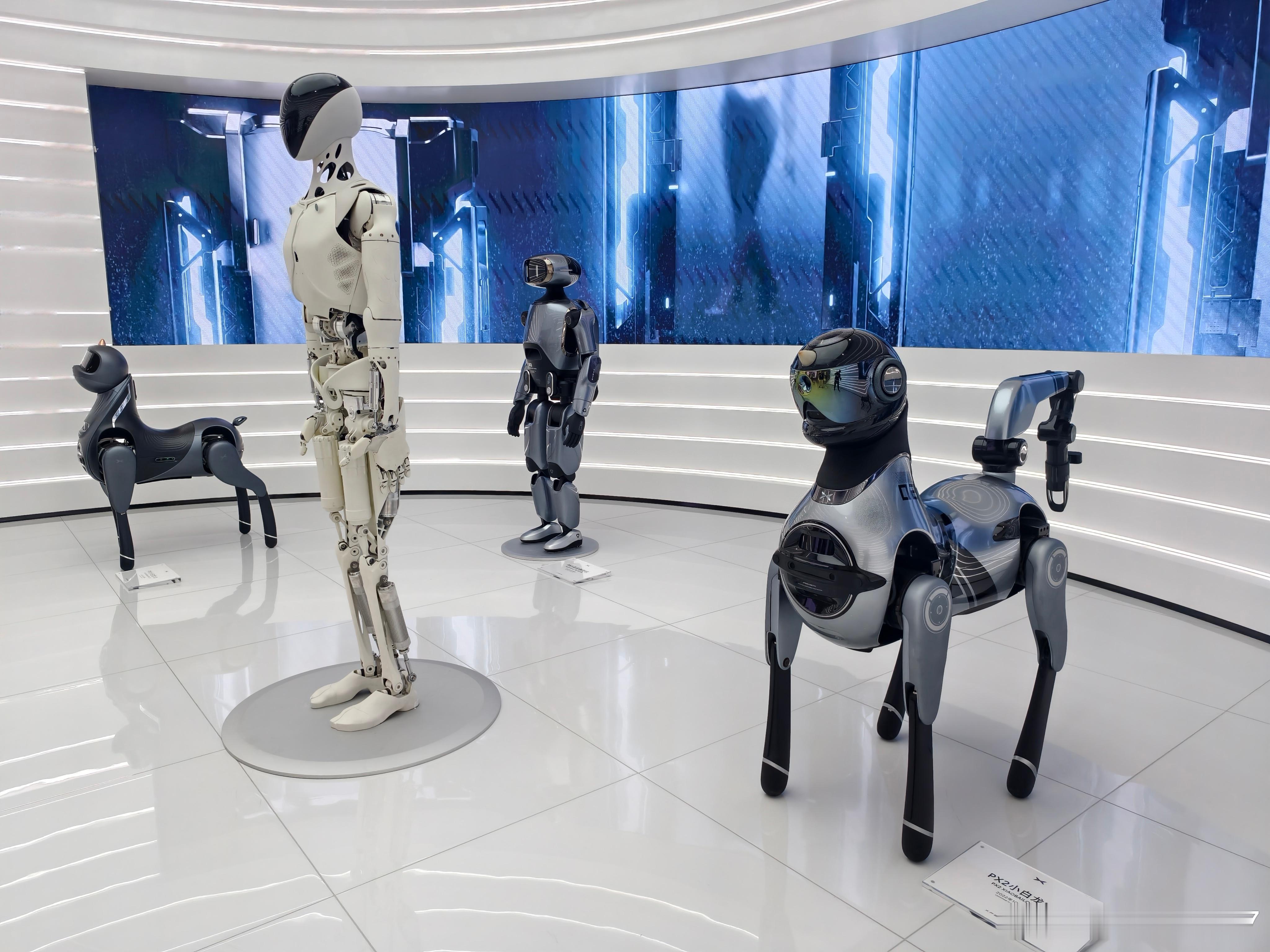 国内做机器人其实水平已经是世界一流了，宇树上过央视了，还有人继续质疑嘛？ 