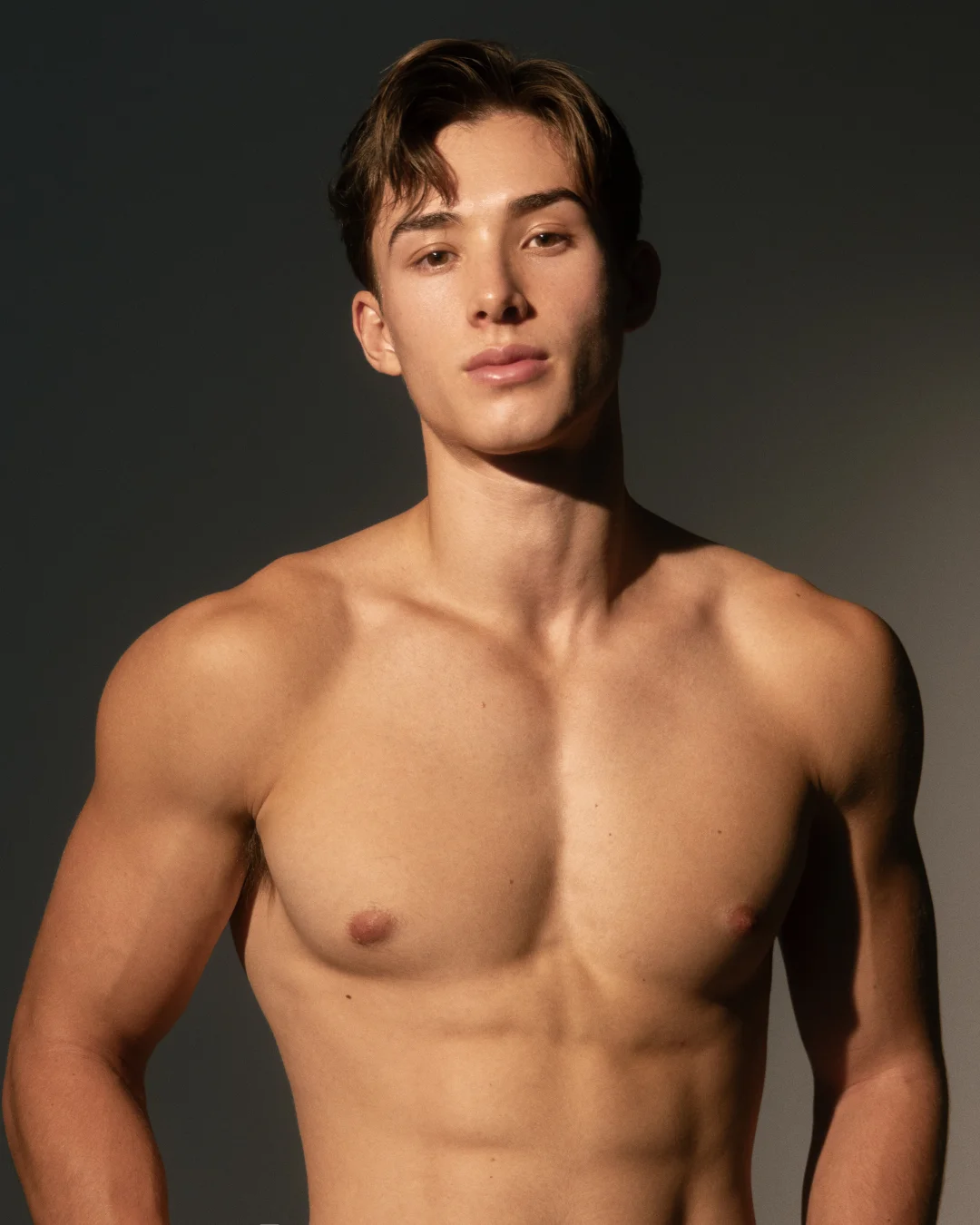 在上海哪里我可以找到酷的衣服？