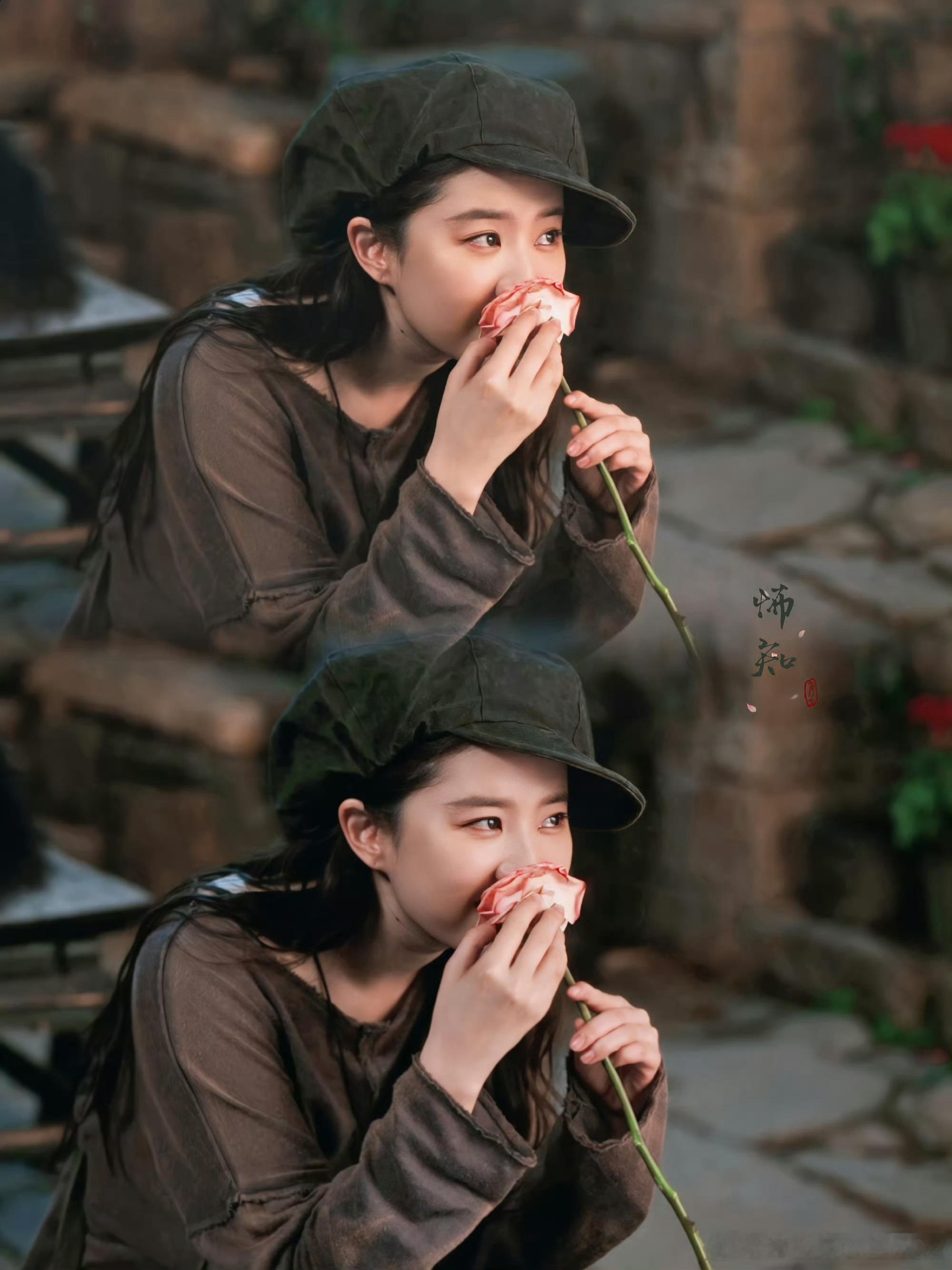 #刘亦菲机场贝雷帽#[春游家族][抱一抱]茜茜 ​​​
