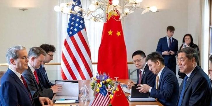 中美谈判，表象是双方坐下来沟通协商，实则是美国精心策划的拖延战术。美国自始至终没