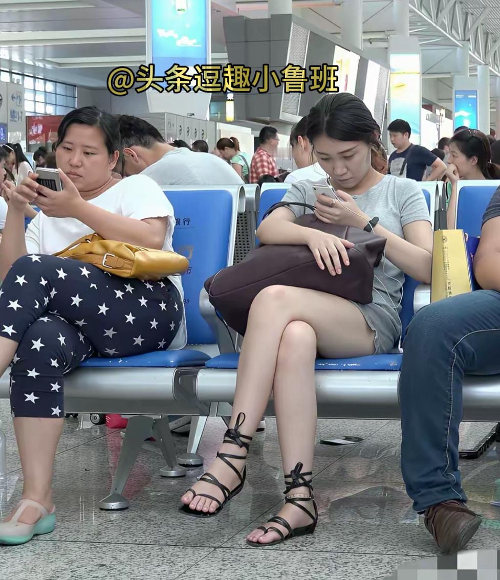 在车站撞见超合眼缘的人，纠结半天愣是没敢开口