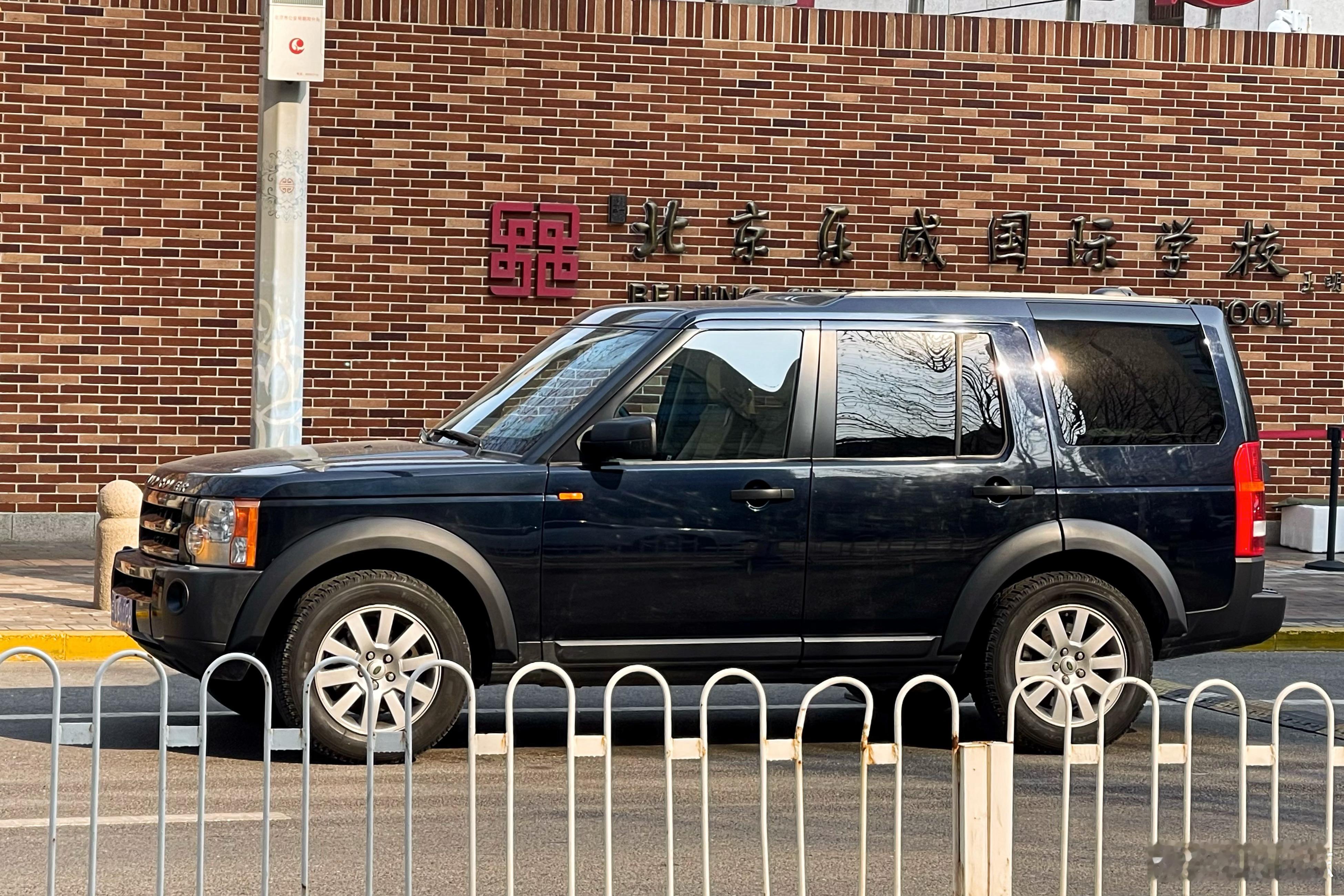 小英送女儿上国际学校“国际学校”这个名字已经是老黄历了。现在国内能招收中国籍学生