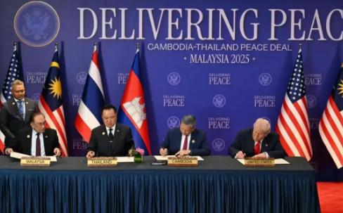 泰柬和平协议作废，现在全世界才看明白，中国当初不争不抢的智慧！
 
泰柬因为柏威