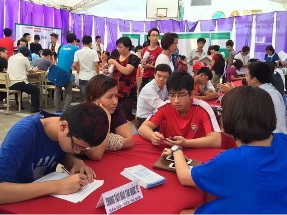蔡英文曾经罕见发声：“我是台湾人并没有错，我是中国人，因为我是念中国书长大的，受