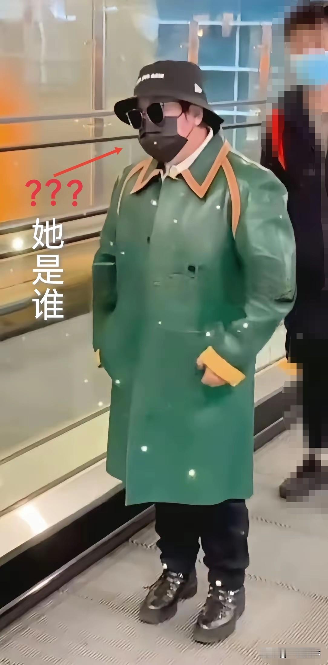 谁能猜出她是谁，算你狠！[石化]
猜猜名