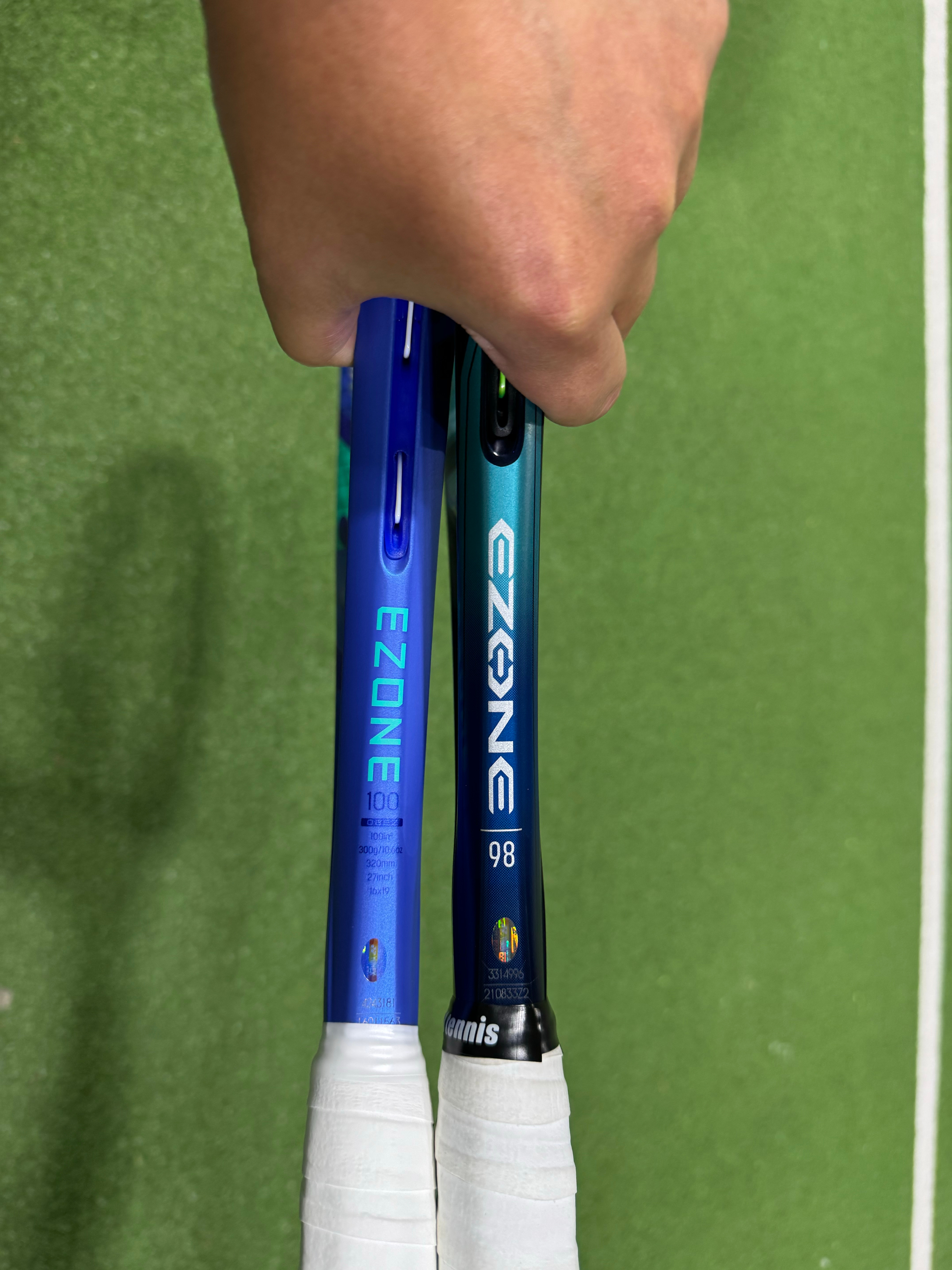 体验了一下大哥的上一代ezone98。差2英寸的拍面，掌控难度和发力效果都会再上