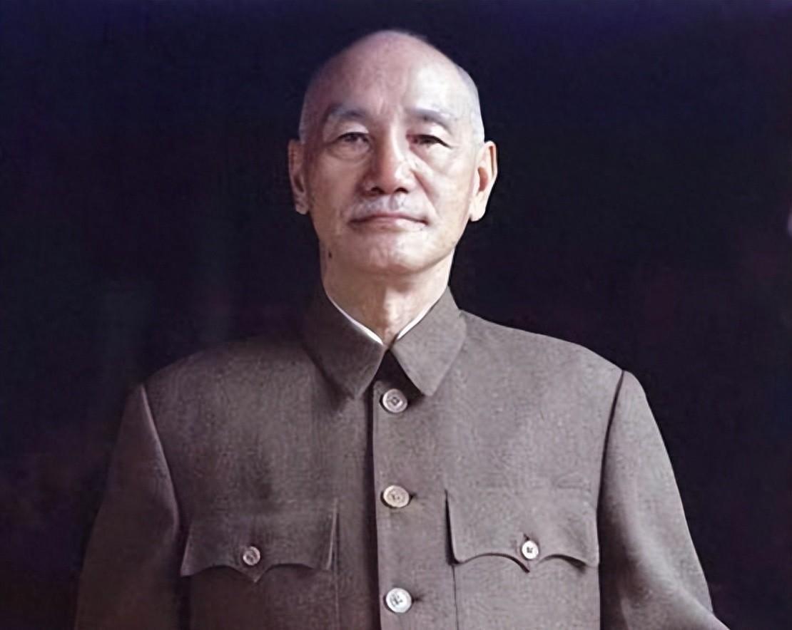 蒋介石曾经询问陈立夫，是否可以由他来兼任全国所有大学的校长，这样做合适吗？
19