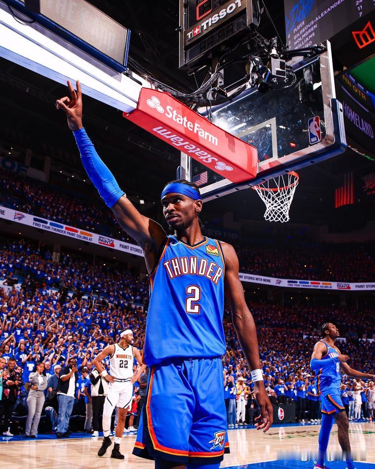 常规赛MVP
68胜（历史前十）
NBA得分王
总决赛MVP

这一切仅仅发生在