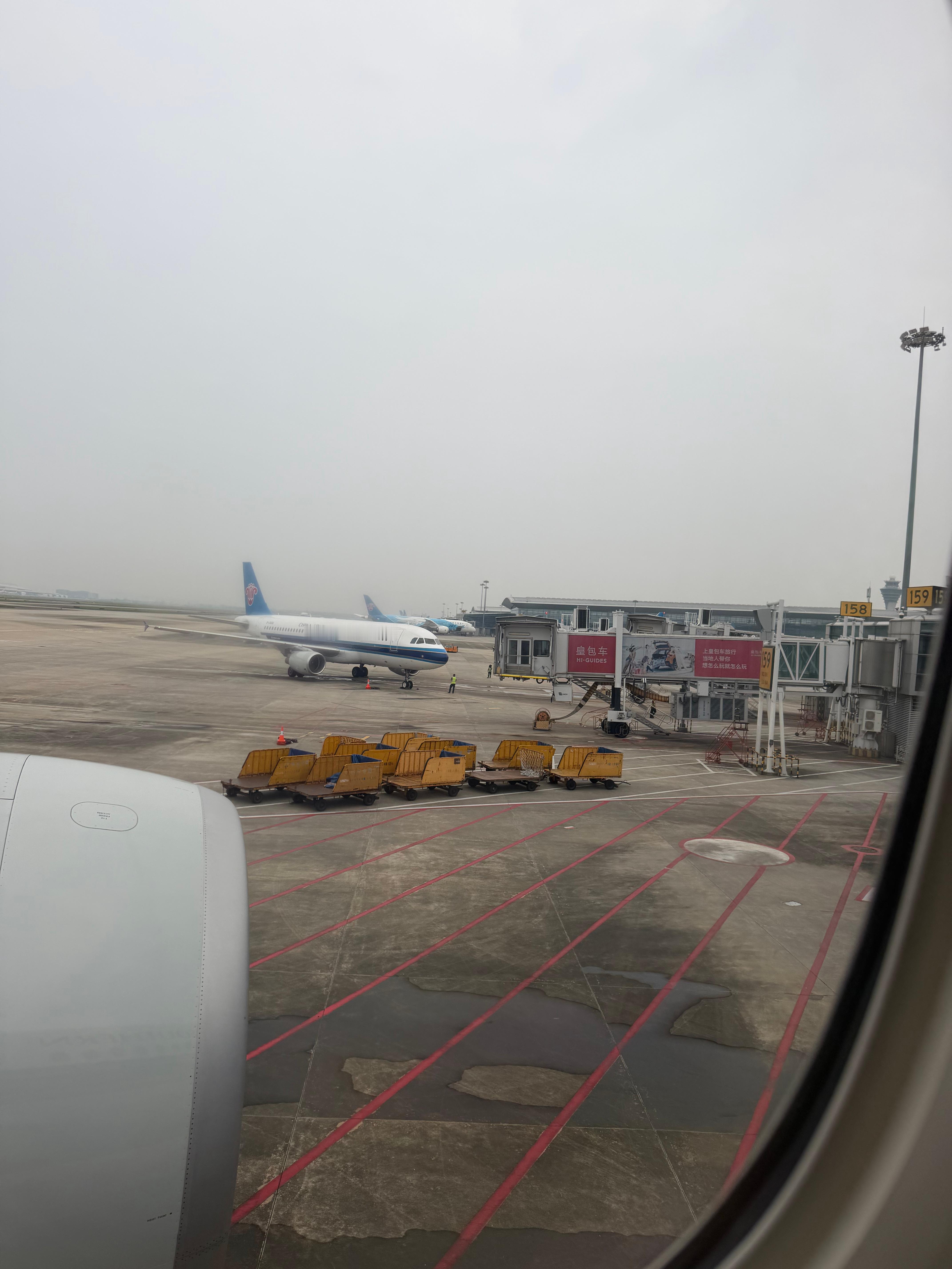 早晨呀各位[666][666]早八晚九的一天视驾哥的汽车观[超话]  ​​​