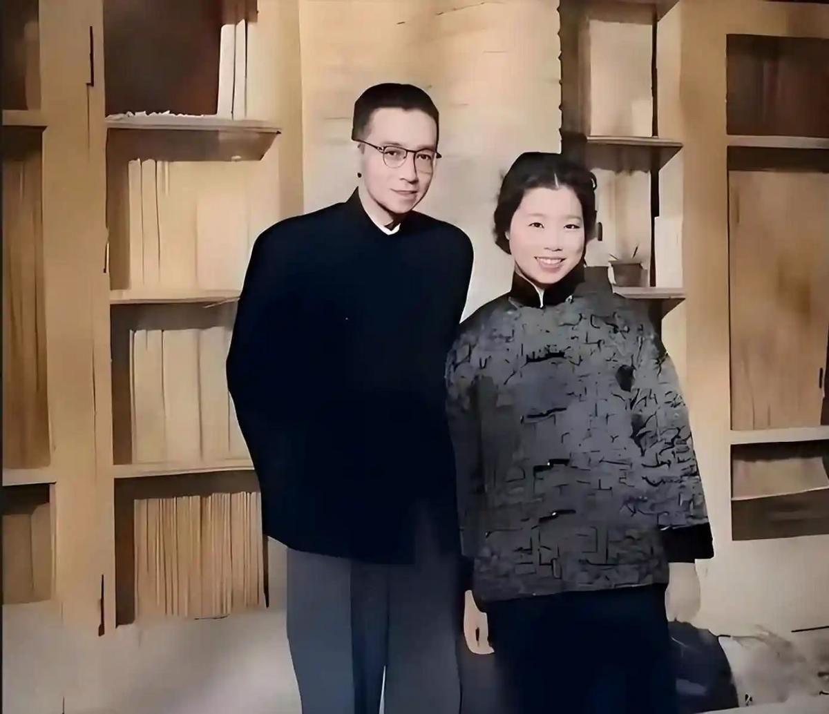 [太阳]梁思成有次和林洙吵架，一个晚上没有说话，第二天梁思成去开会，一周没回，只