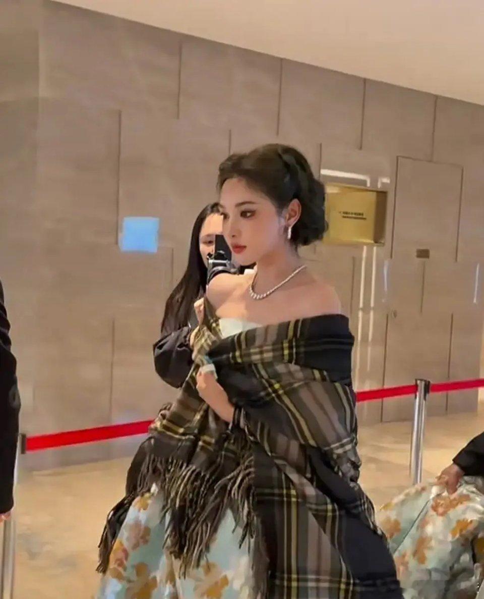 好久不见，冉冉又变美了 