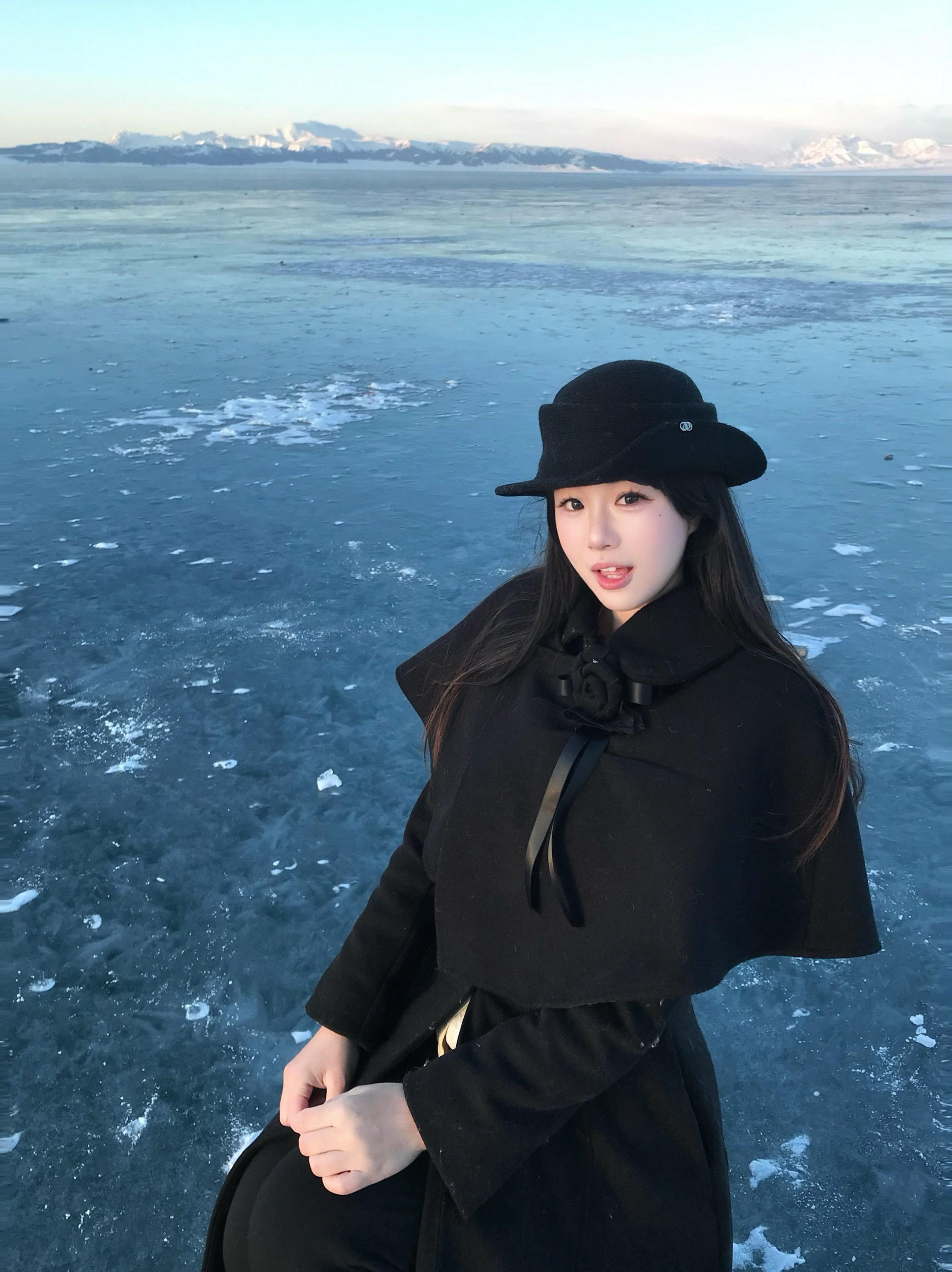 塞里木湖好美 下次我约你